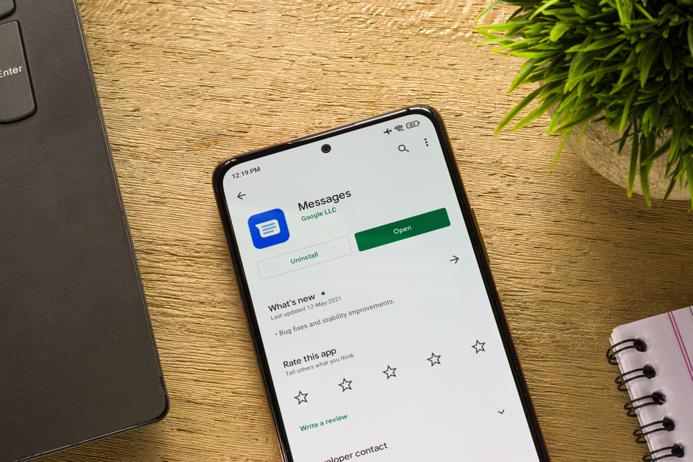 How to See Someone Text Messages on android